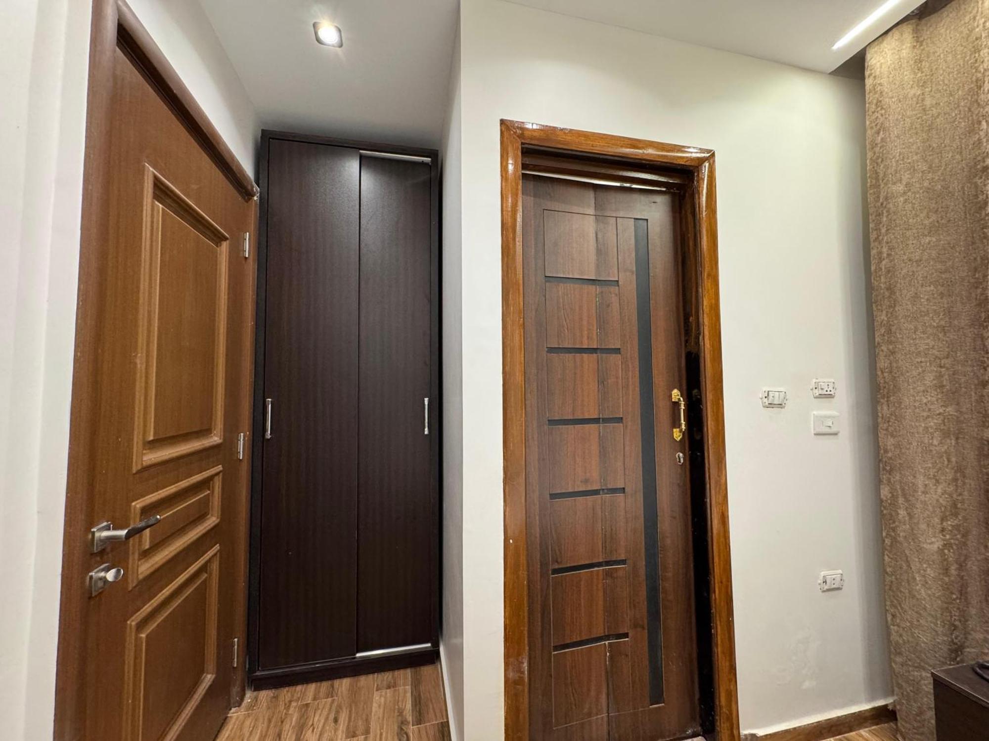 New White Pyramids Inn Ghatati Экстерьер фото