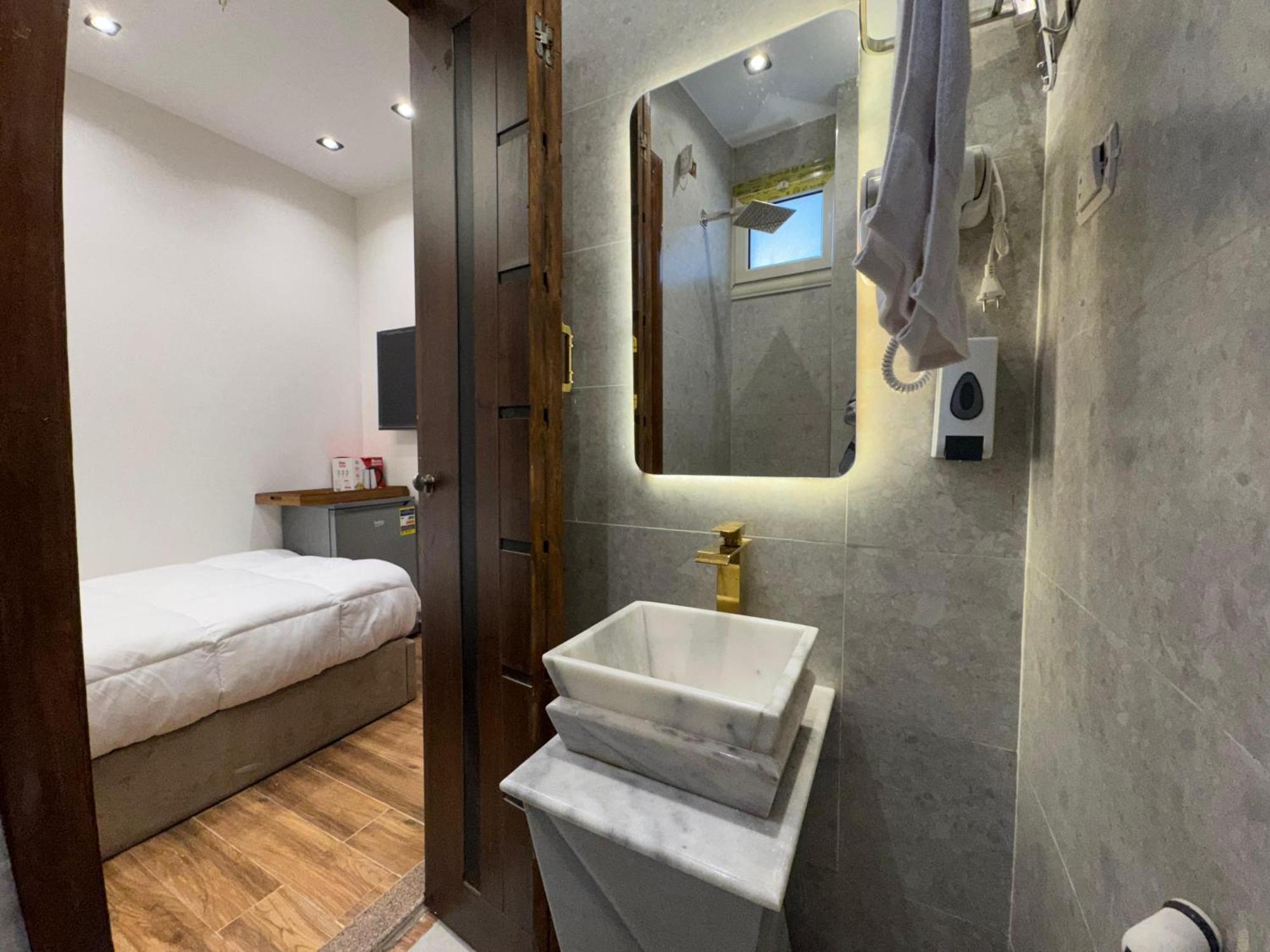 New White Pyramids Inn Ghatati Экстерьер фото