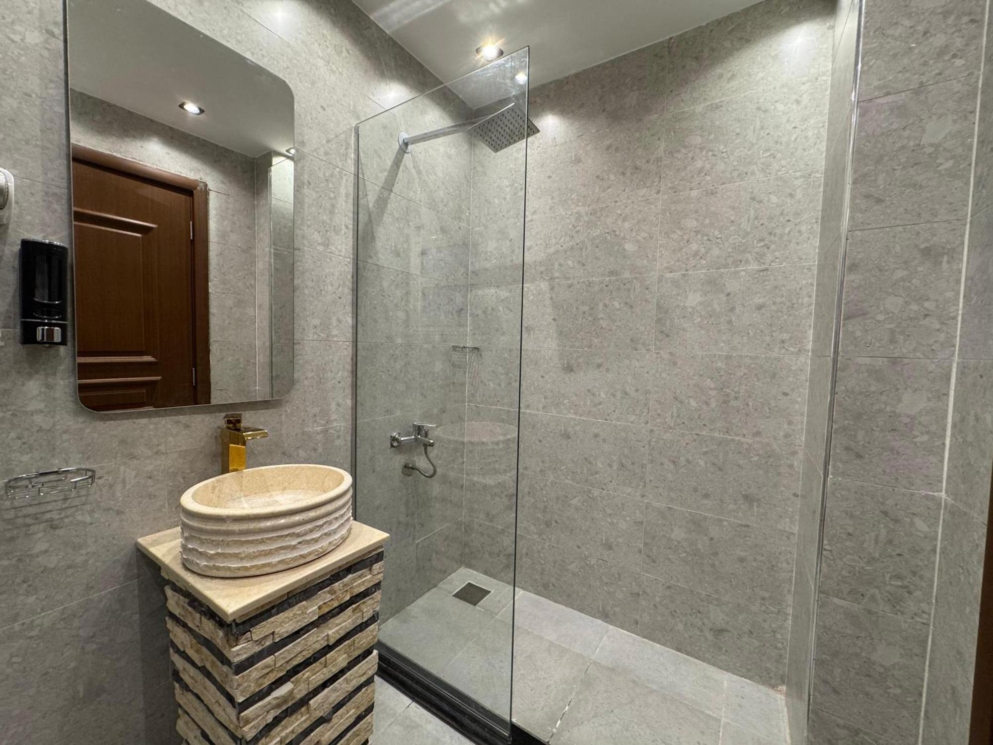 New White Pyramids Inn Ghatati Экстерьер фото