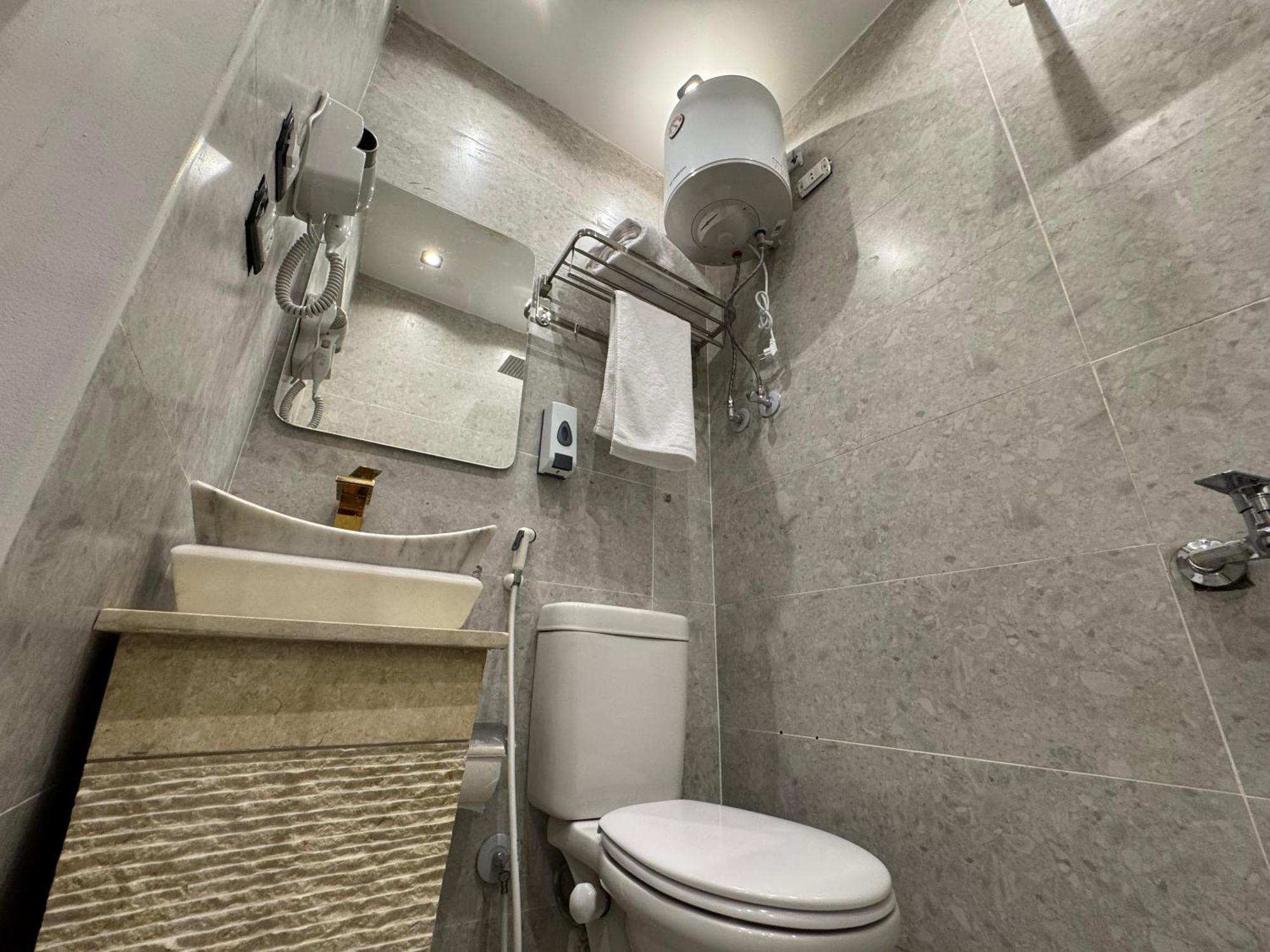 New White Pyramids Inn Ghatati Экстерьер фото