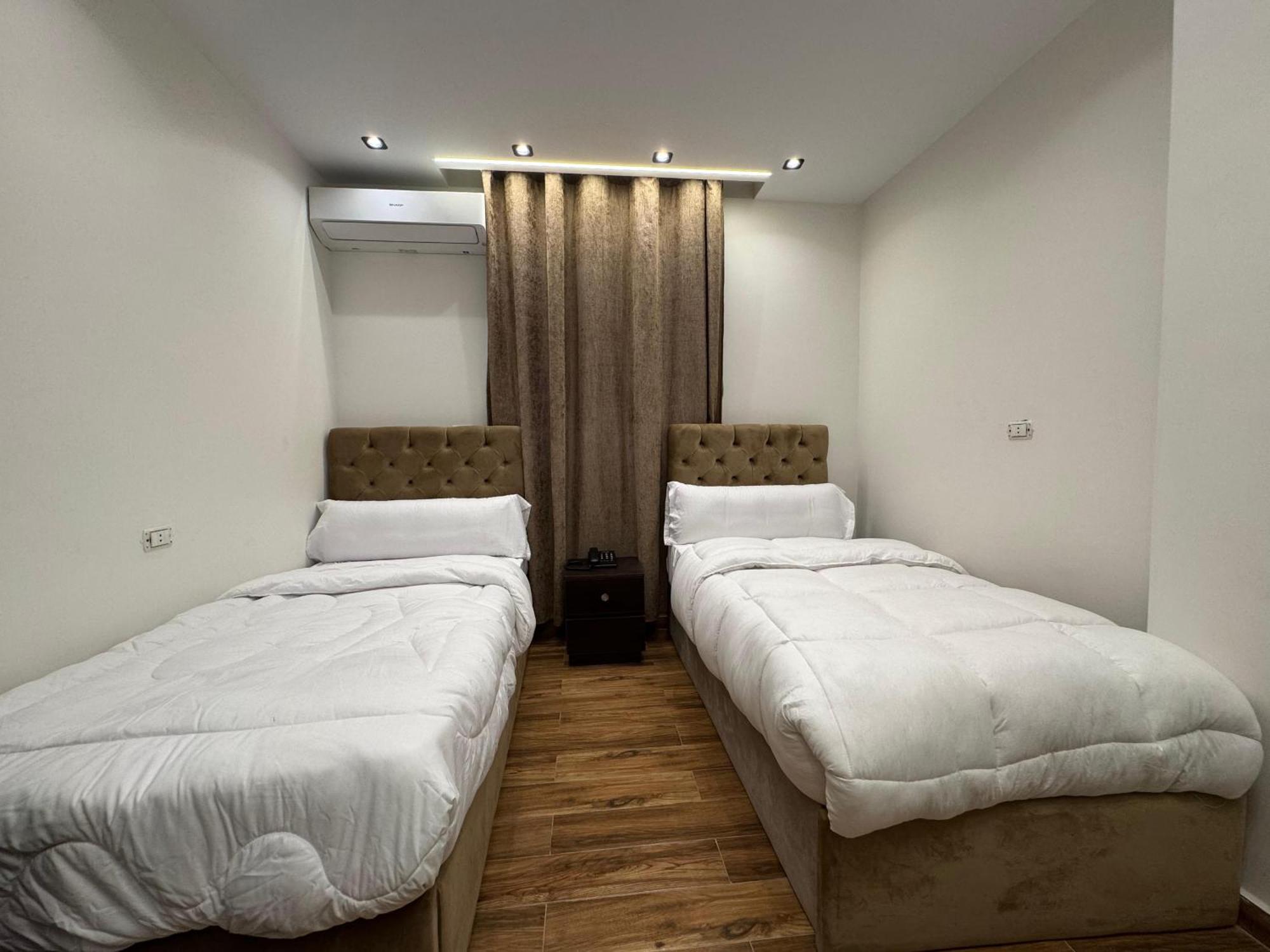 New White Pyramids Inn Ghatati Экстерьер фото