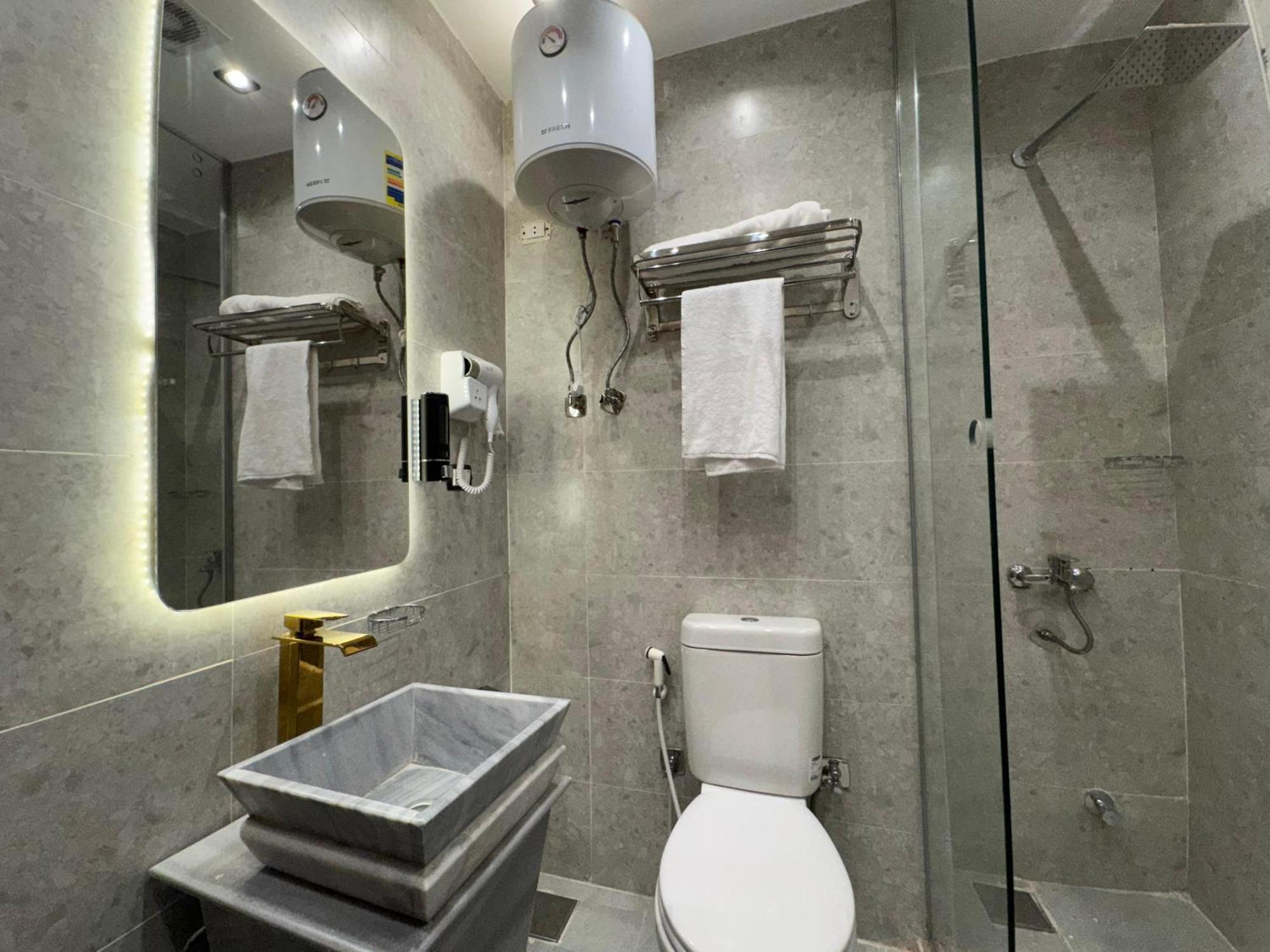 New White Pyramids Inn Ghatati Экстерьер фото