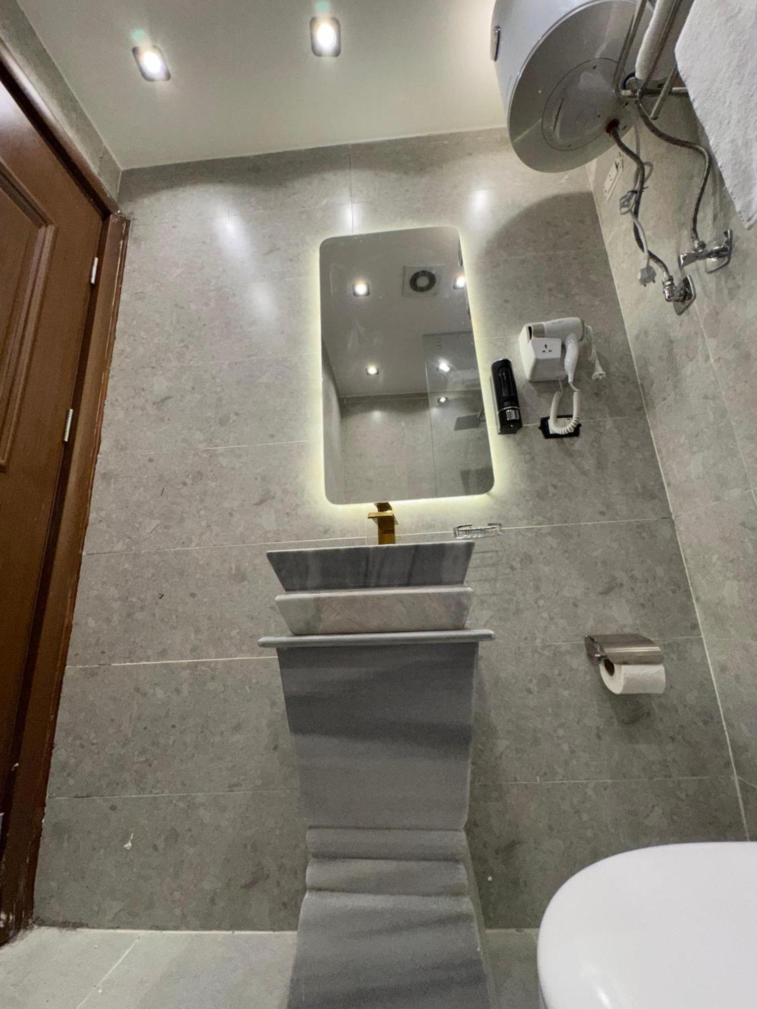 New White Pyramids Inn Ghatati Экстерьер фото
