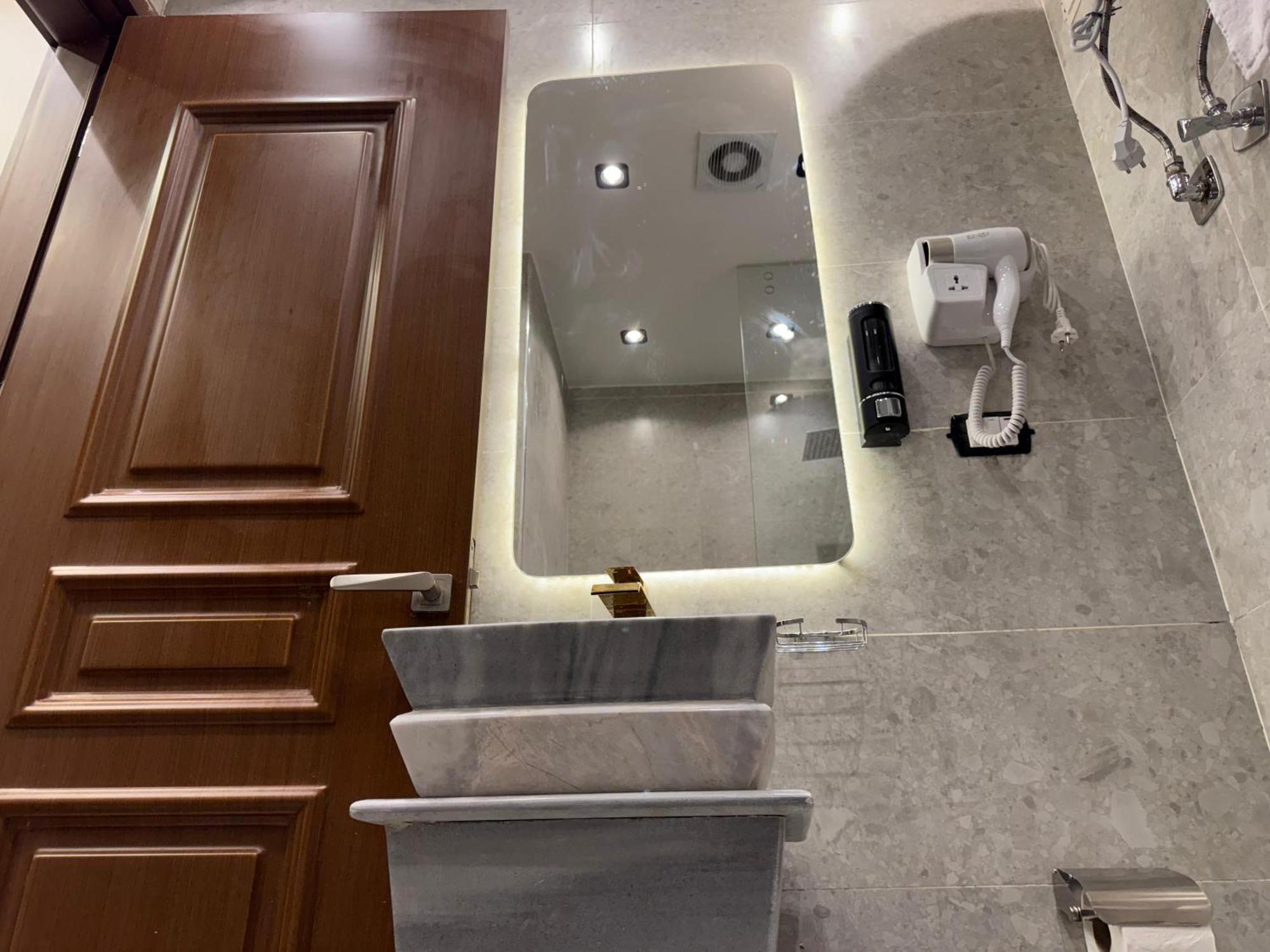 New White Pyramids Inn Ghatati Экстерьер фото